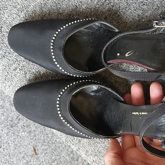 Rhinestone studded pumps - Picture 7 of 7